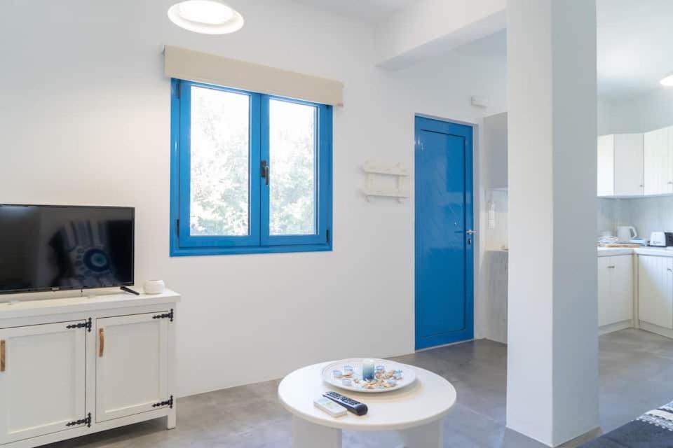 Blue Moon Apartments Makriyialos Bagian luar foto